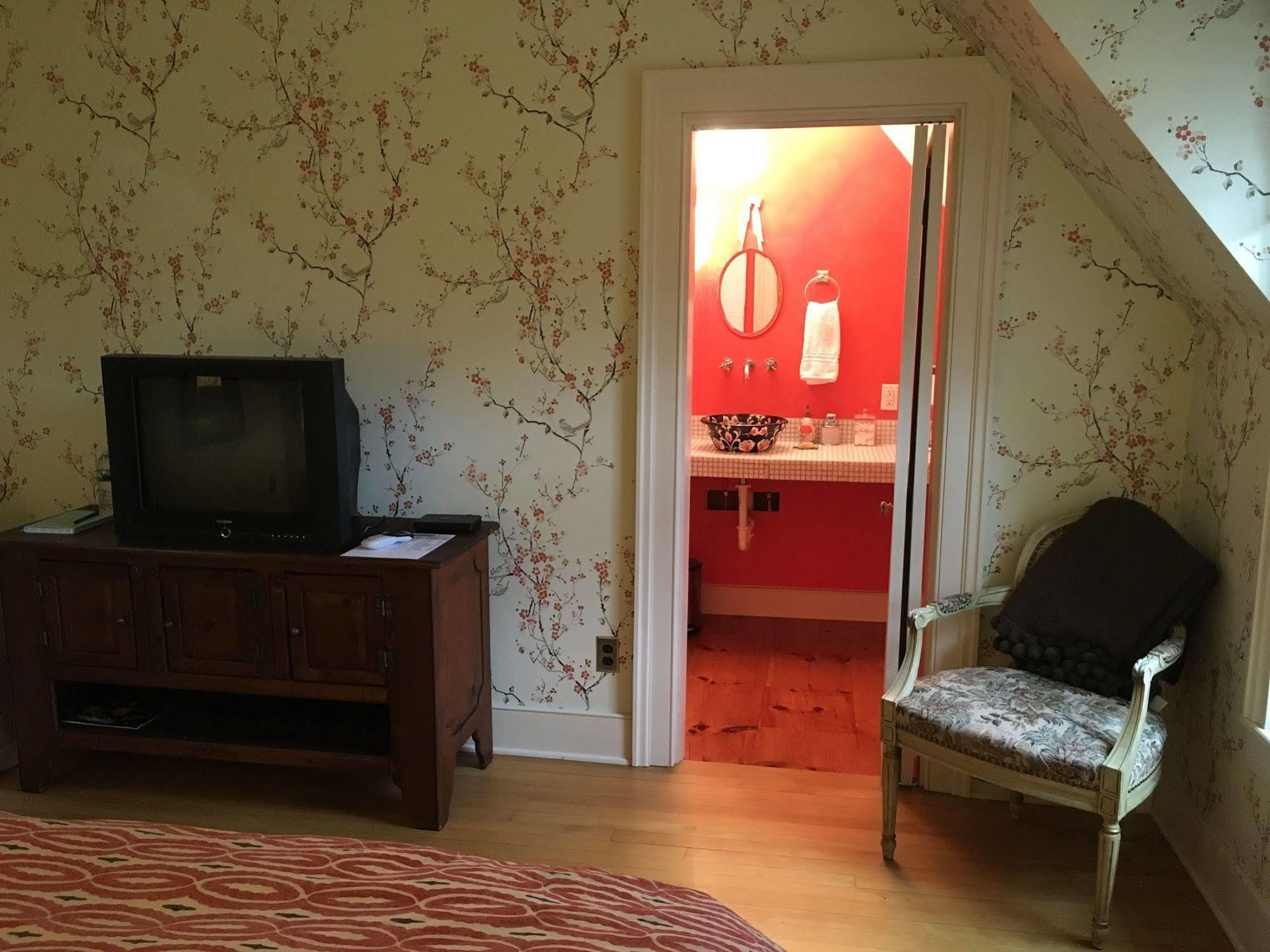 Dreamhouse Country Inn Bristol Esterno foto