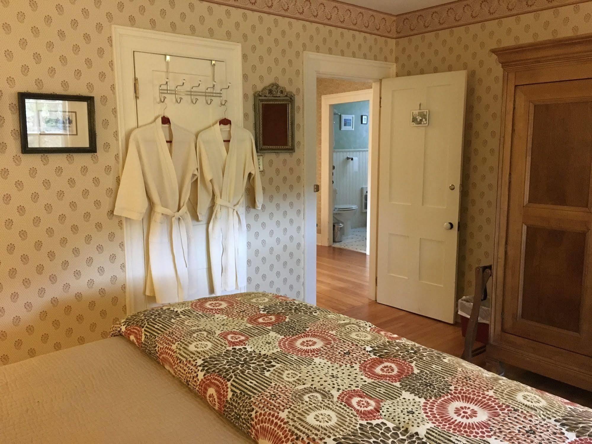 Dreamhouse Country Inn Bristol Esterno foto