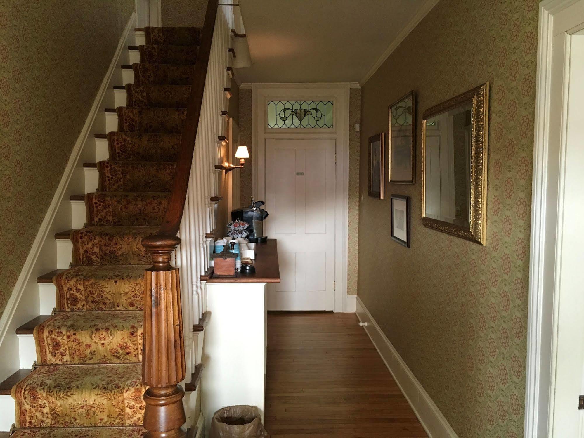 Dreamhouse Country Inn Bristol Esterno foto